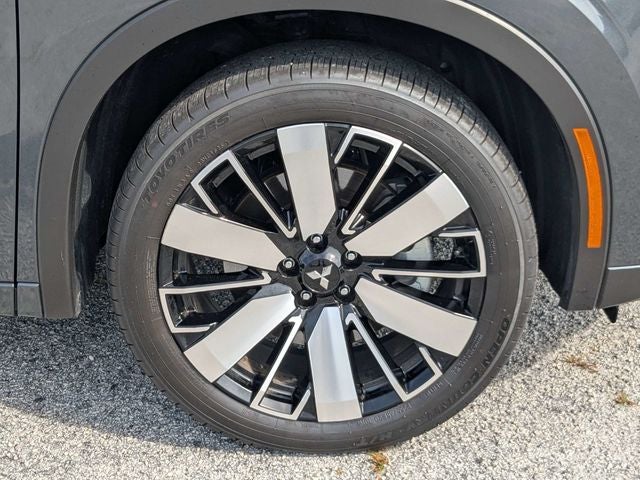 2025 Mitsubishi Outlander SEL