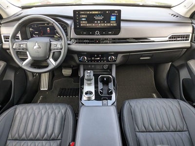 2025 Mitsubishi Outlander SEL