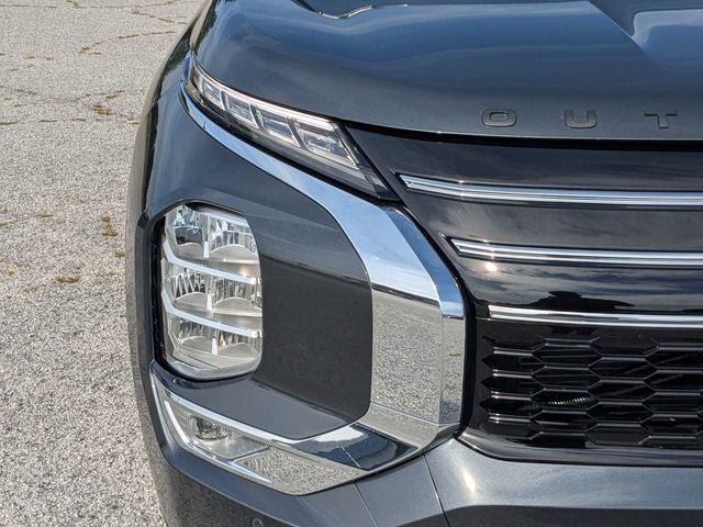 2025 Mitsubishi Outlander SEL