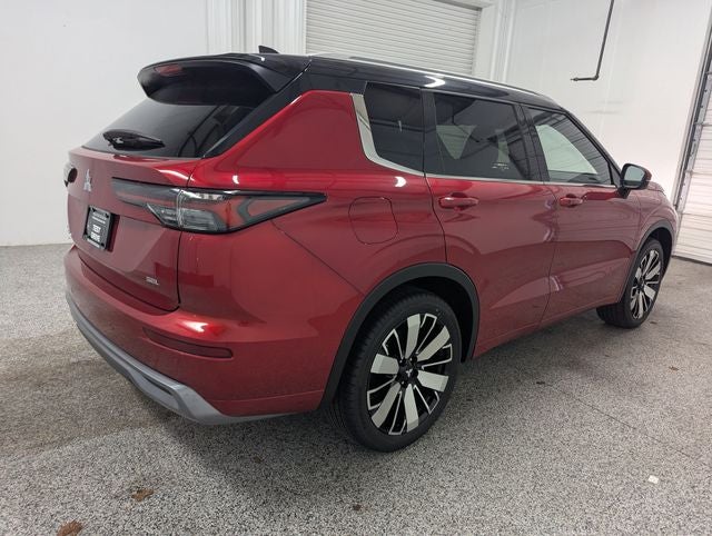 2025 Mitsubishi Outlander SEL