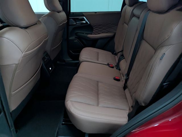 2025 Mitsubishi Outlander SEL