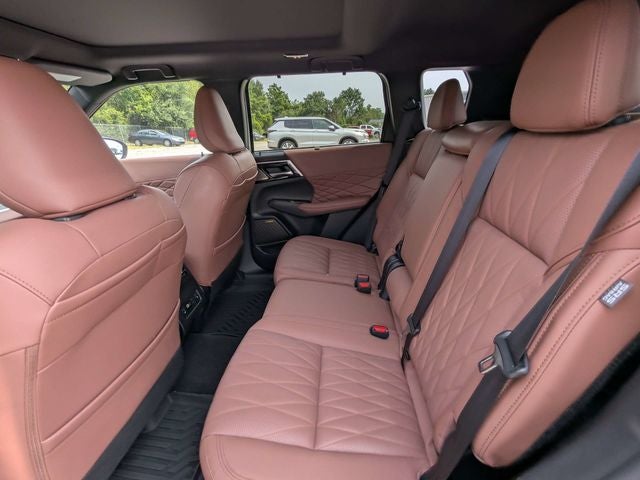 2025 Mitsubishi Outlander SEL
