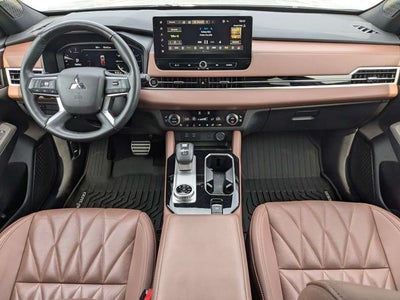 2025 Mitsubishi Outlander SEL