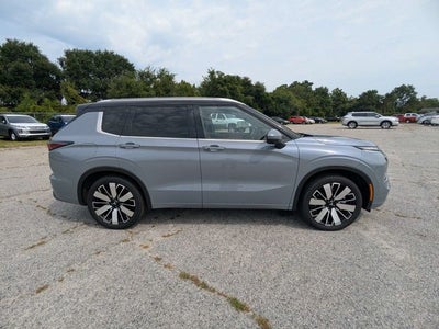 2025 Mitsubishi Outlander SEL