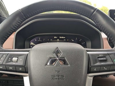 2025 Mitsubishi Outlander SEL