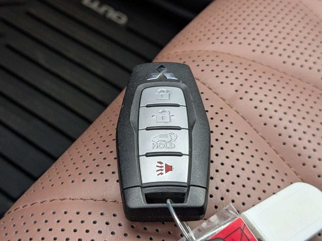 2025 Mitsubishi Outlander SEL