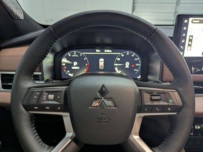 2025 Mitsubishi Outlander SEL