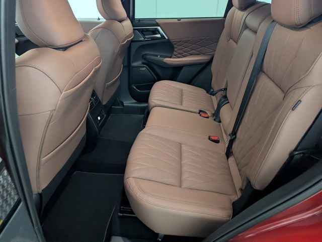 2025 Mitsubishi Outlander SEL