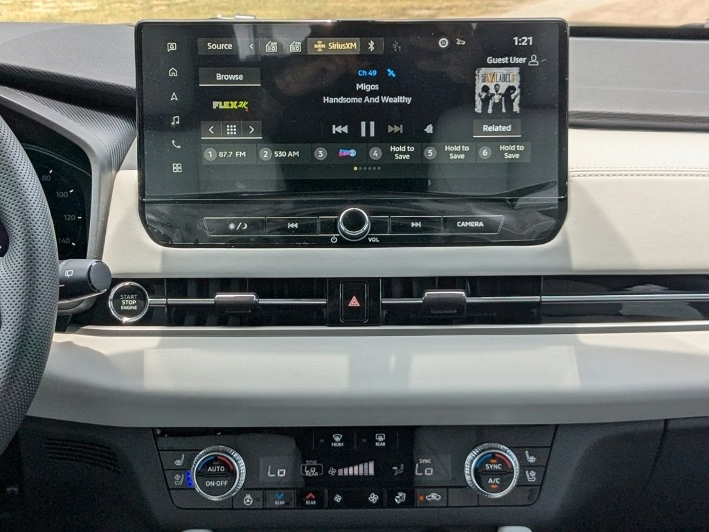 2025 Mitsubishi Outlander SEL