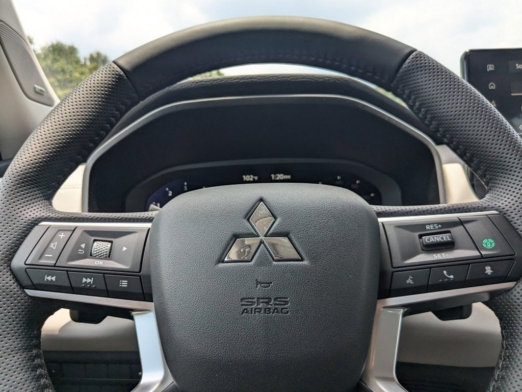 2025 Mitsubishi Outlander SEL