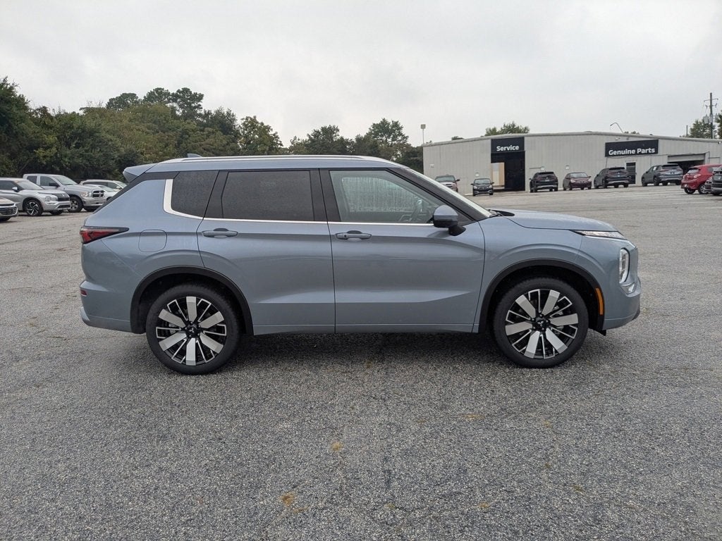 2025 Mitsubishi Outlander SEL
