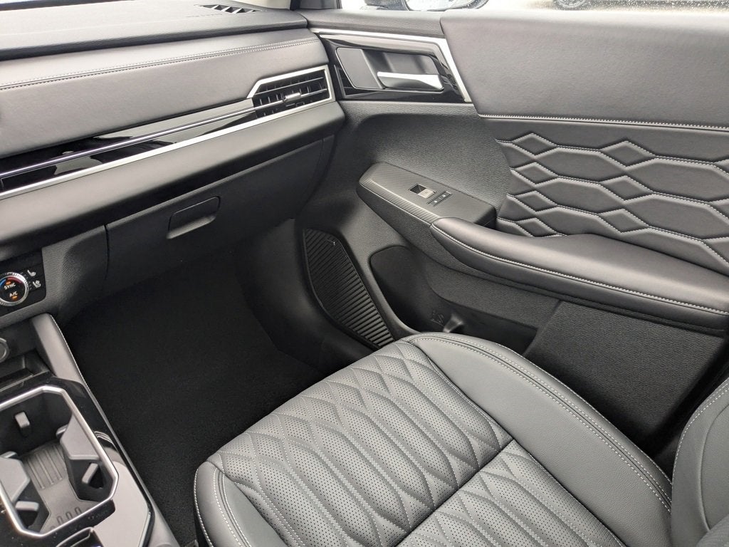 2025 Mitsubishi Outlander SEL