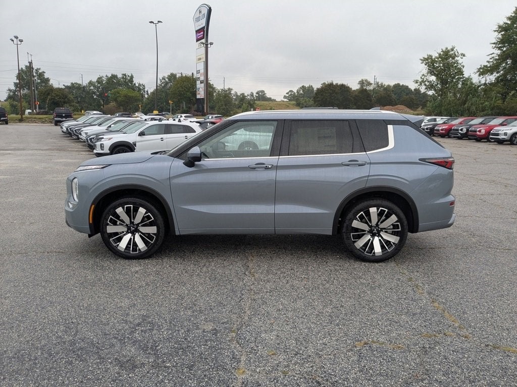 2025 Mitsubishi Outlander SEL