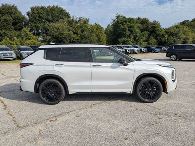 2026 Mitsubishi Outlander Black Edition