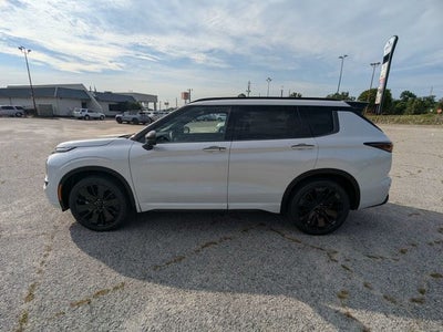 2026 Mitsubishi Outlander Black Edition