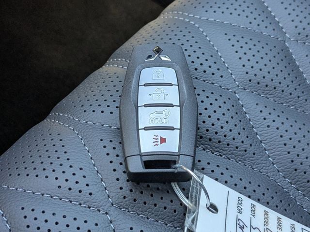 2026 Mitsubishi Outlander SEL