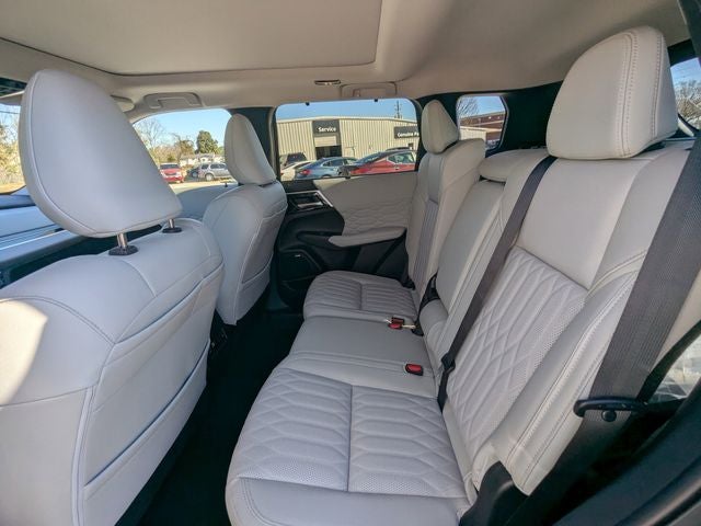 2026 Mitsubishi Outlander SEL