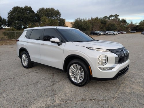 2024 Mitsubishi Outlander ES
