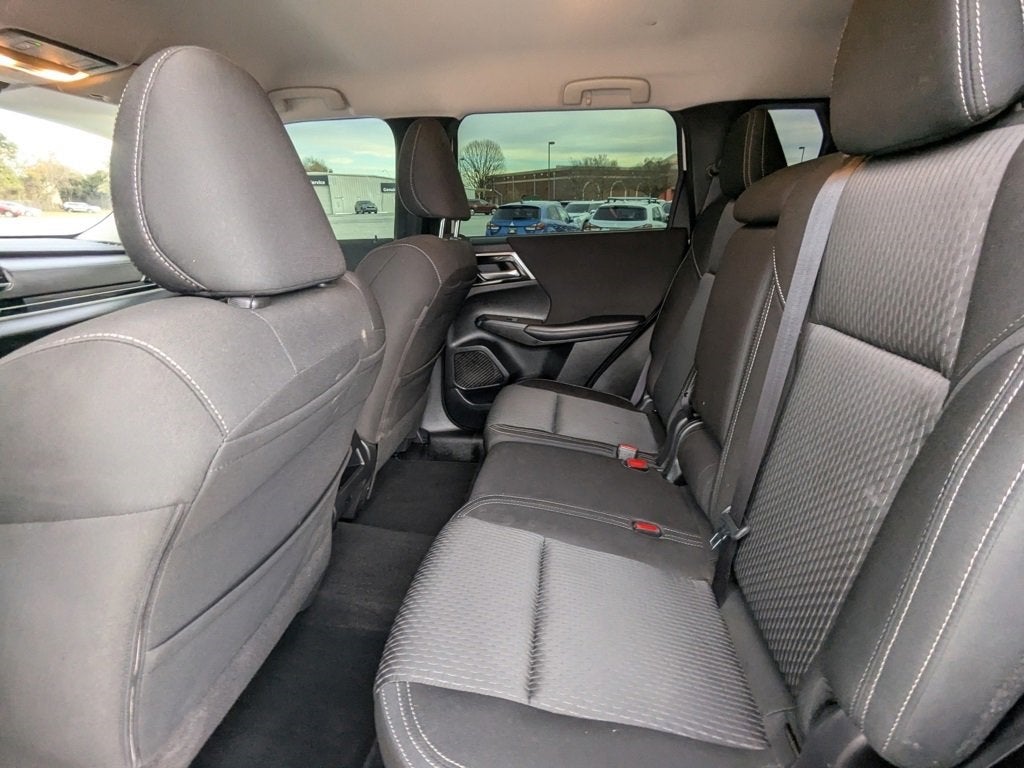 2024 Mitsubishi Outlander ES