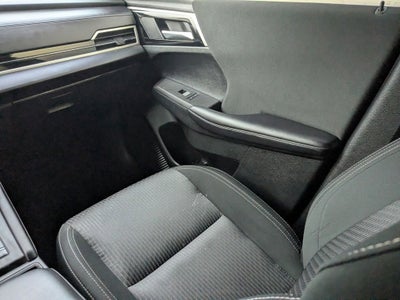 2024 Mitsubishi Outlander ES