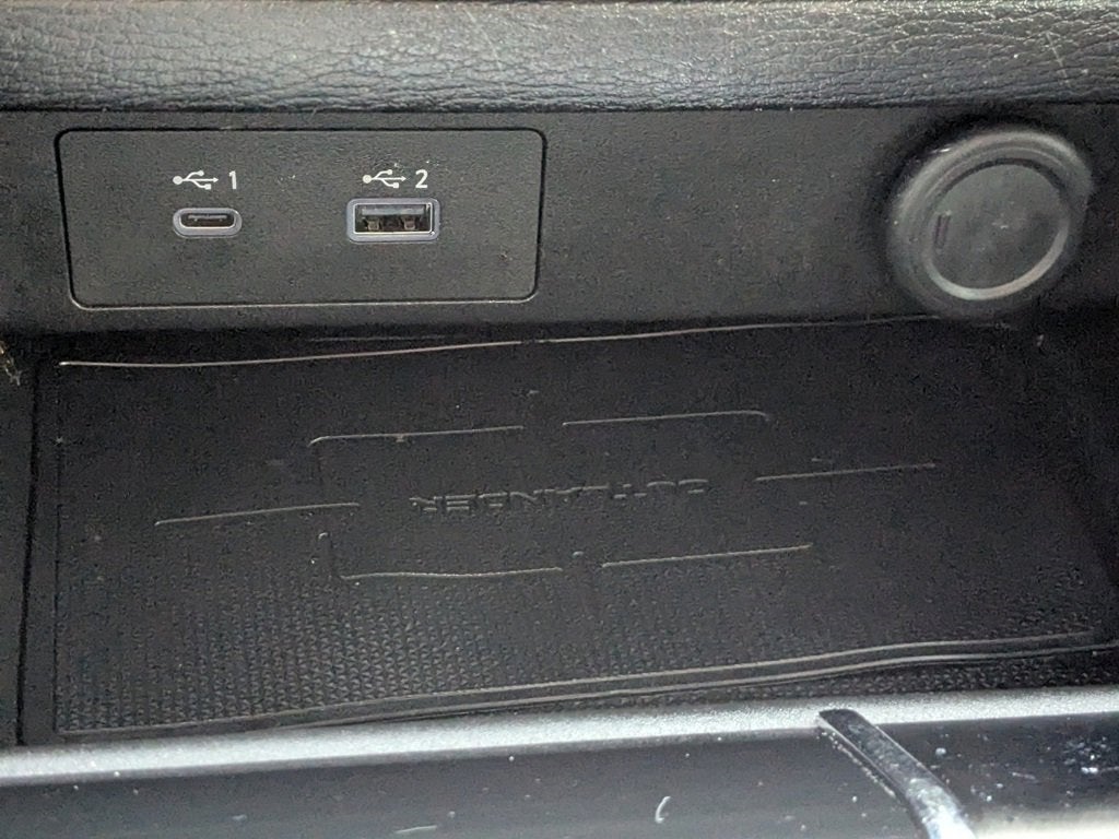 2024 Mitsubishi Outlander ES