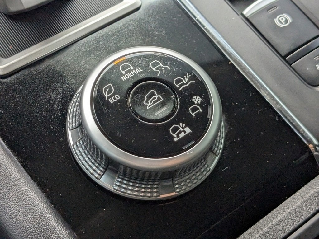 2024 Mitsubishi Outlander ES