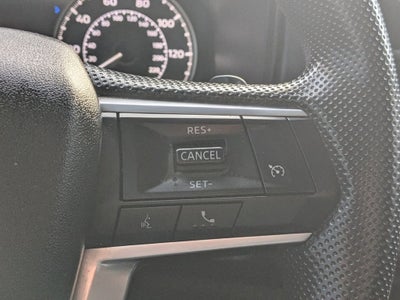 2024 Mitsubishi Outlander ES