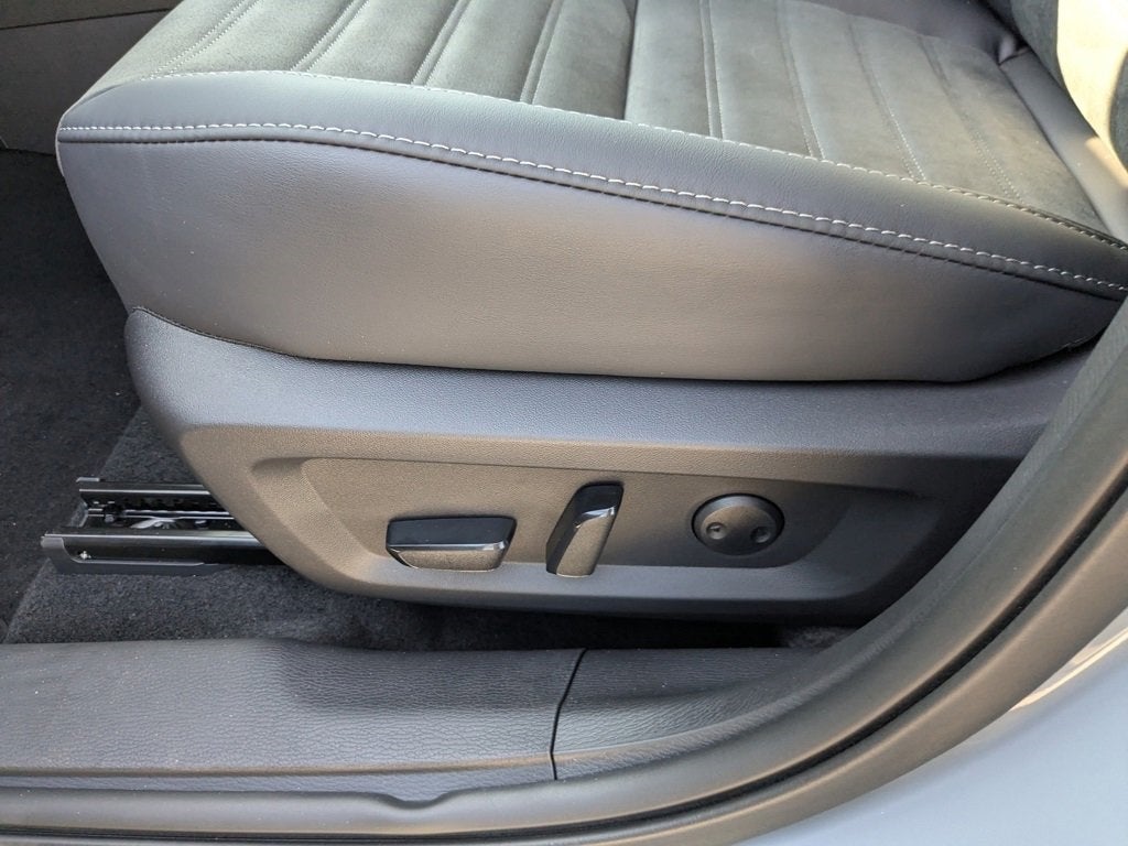 2025 Mitsubishi Outlander Trail Edition