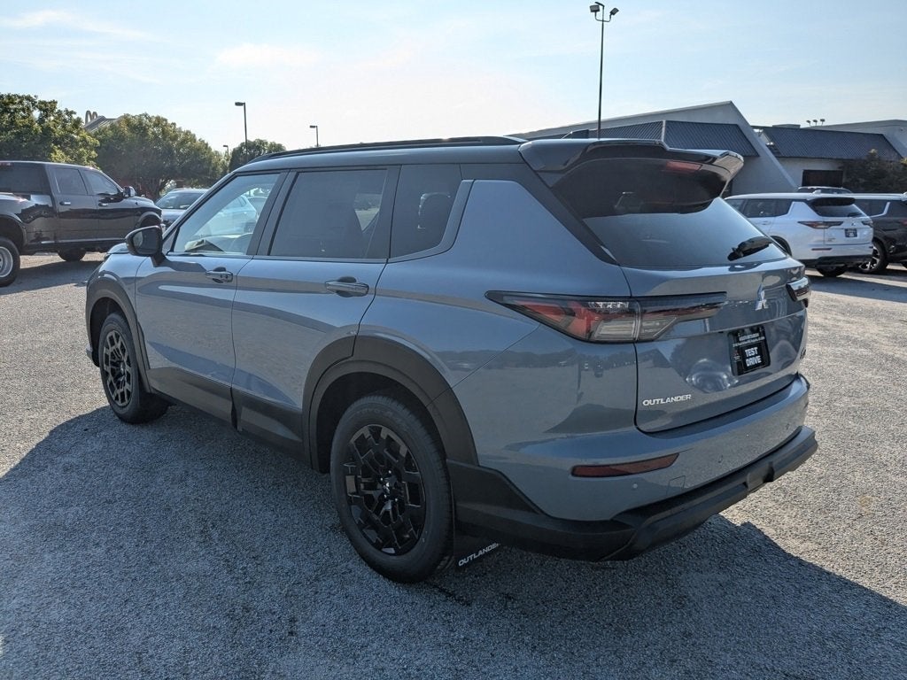 2025 Mitsubishi Outlander Trail Edition