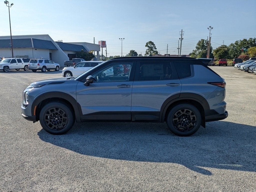 2025 Mitsubishi Outlander Trail Edition