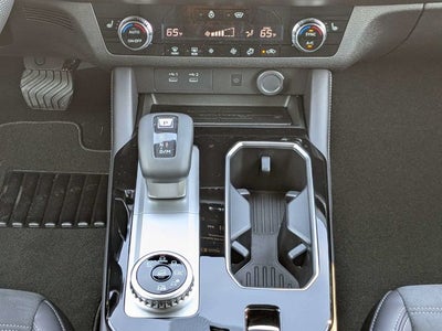 2026 Mitsubishi Outlander LE