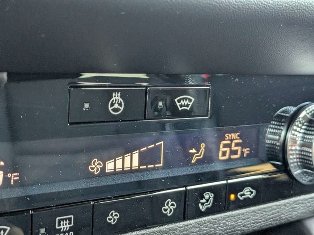 2026 Mitsubishi Outlander LE