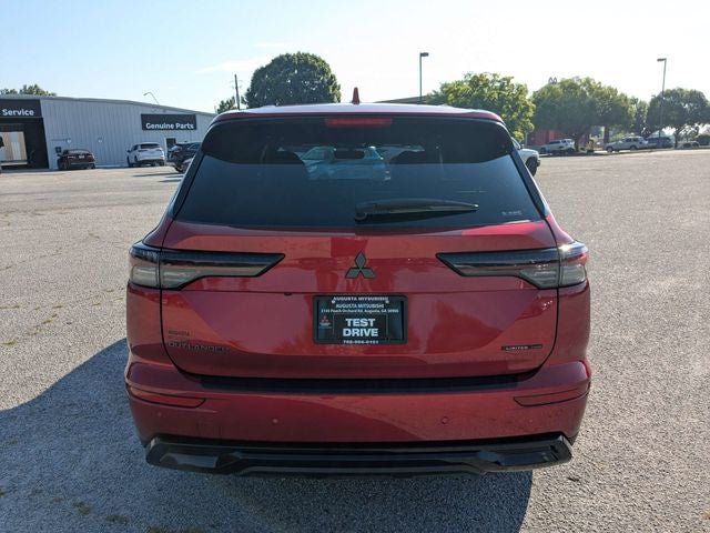 2026 Mitsubishi Outlander LE