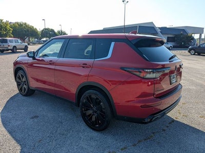 2026 Mitsubishi Outlander LE
