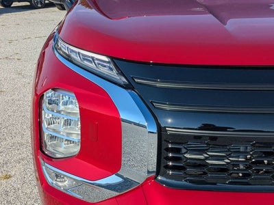 2026 Mitsubishi Outlander LE