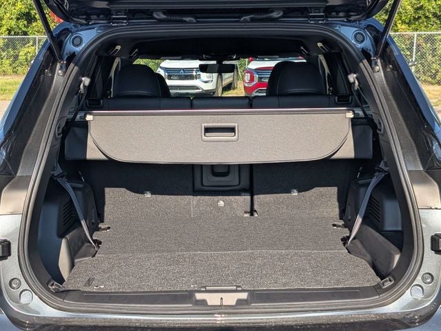 2026 Mitsubishi Outlander LE