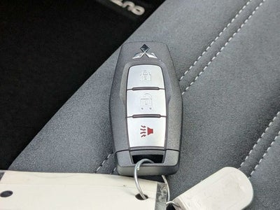 2026 Mitsubishi Outlander LE