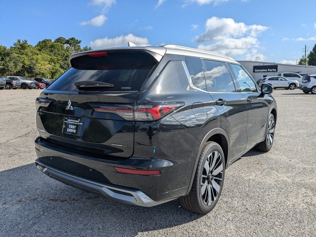 2025 Mitsubishi Outlander SEL