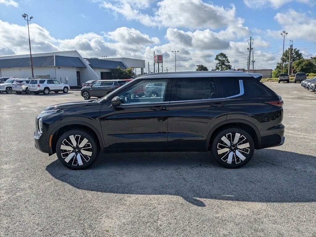 2025 Mitsubishi Outlander SEL