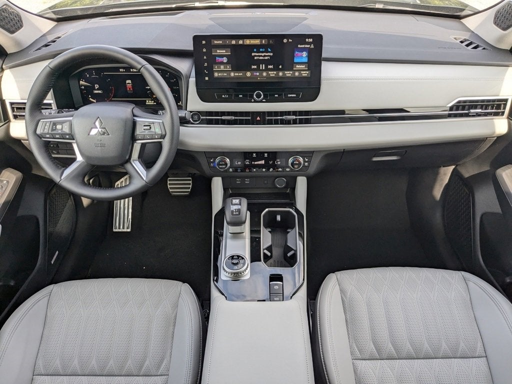 2025 Mitsubishi Outlander Platinum
