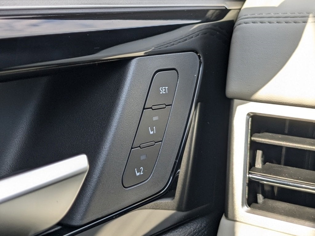 2025 Mitsubishi Outlander Platinum