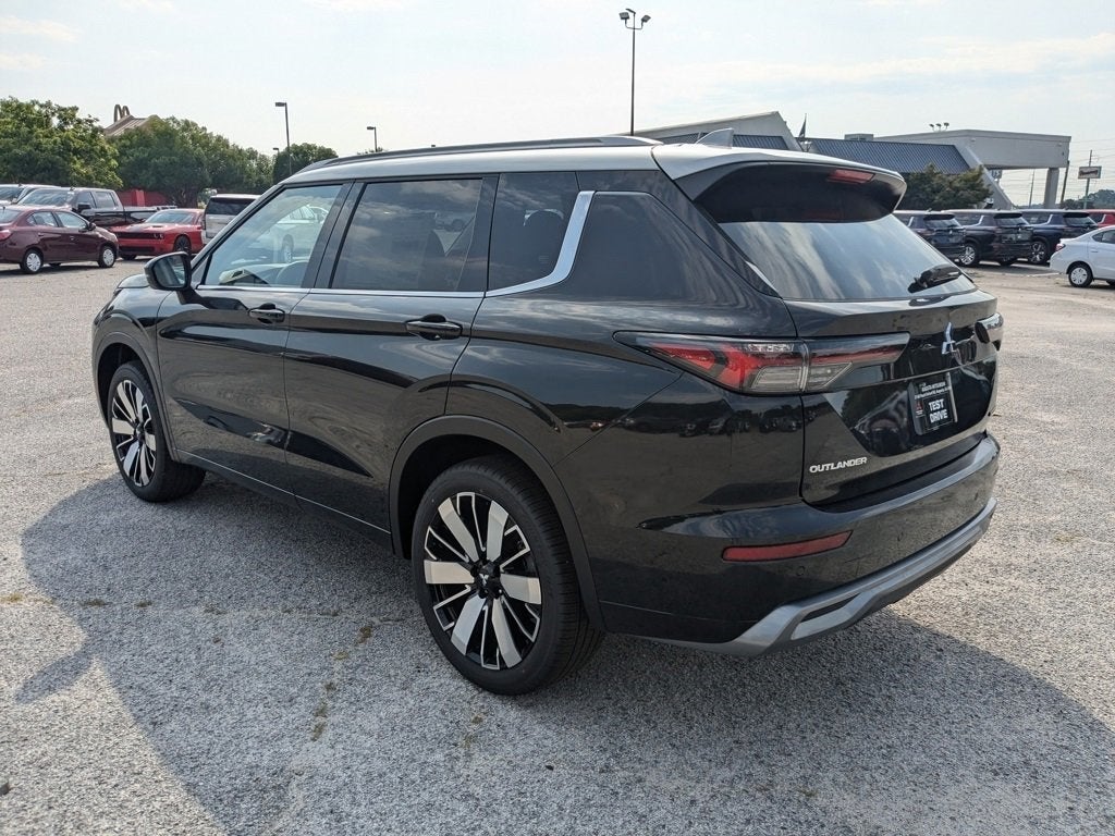2025 Mitsubishi Outlander Platinum