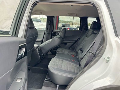 2025 Mitsubishi Outlander PHEV SE