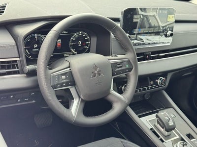 2025 Mitsubishi Outlander PHEV SE