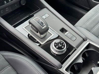 2025 Mitsubishi Outlander PHEV SE