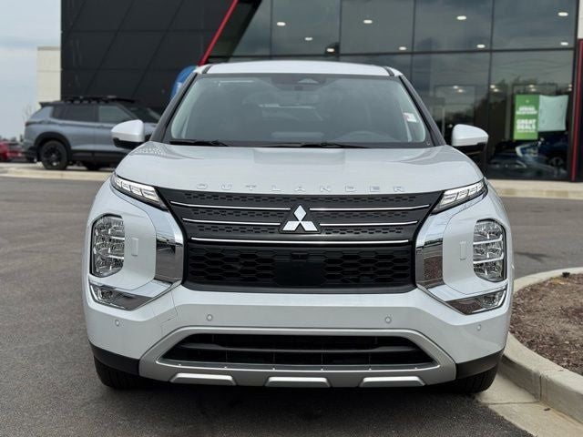 2025 Mitsubishi Outlander PHEV SE