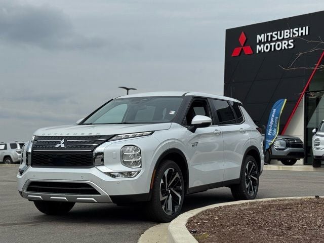 2025 Mitsubishi Outlander PHEV SE