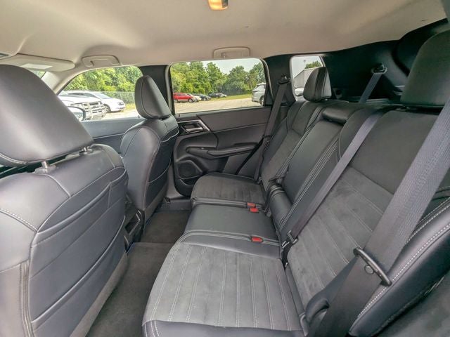 2024 Mitsubishi Outlander PHEV SE