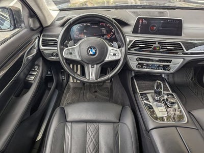 2021 BMW 7 Series M760i