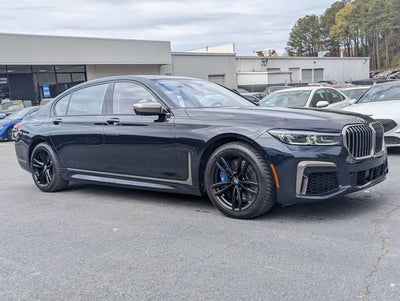 2021 BMW 7 Series M760i